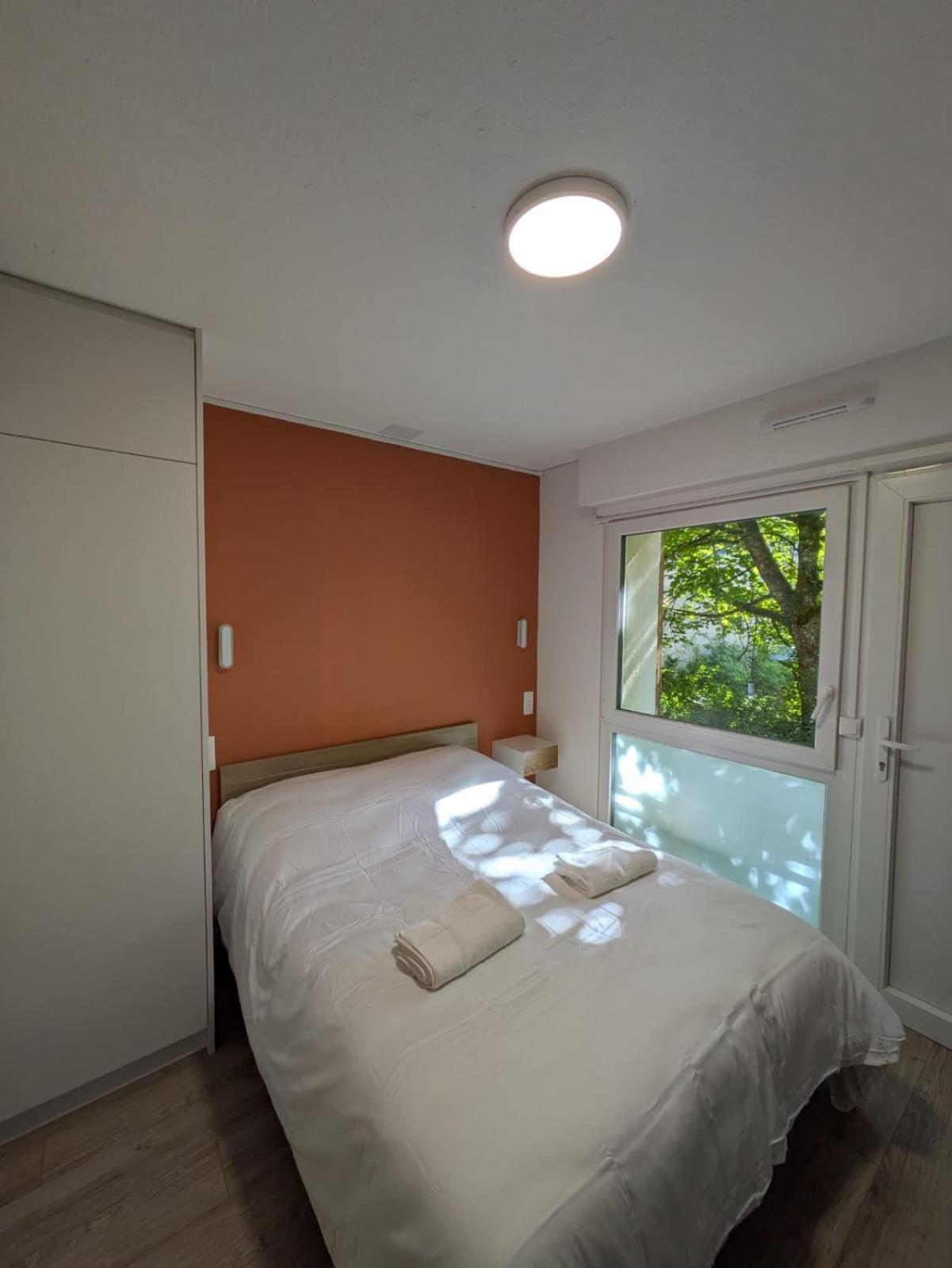 Studio Rez De Chaussee Avec Terrasse Centre Thermal Et Touristique - Casa Amneville Luaran gambar