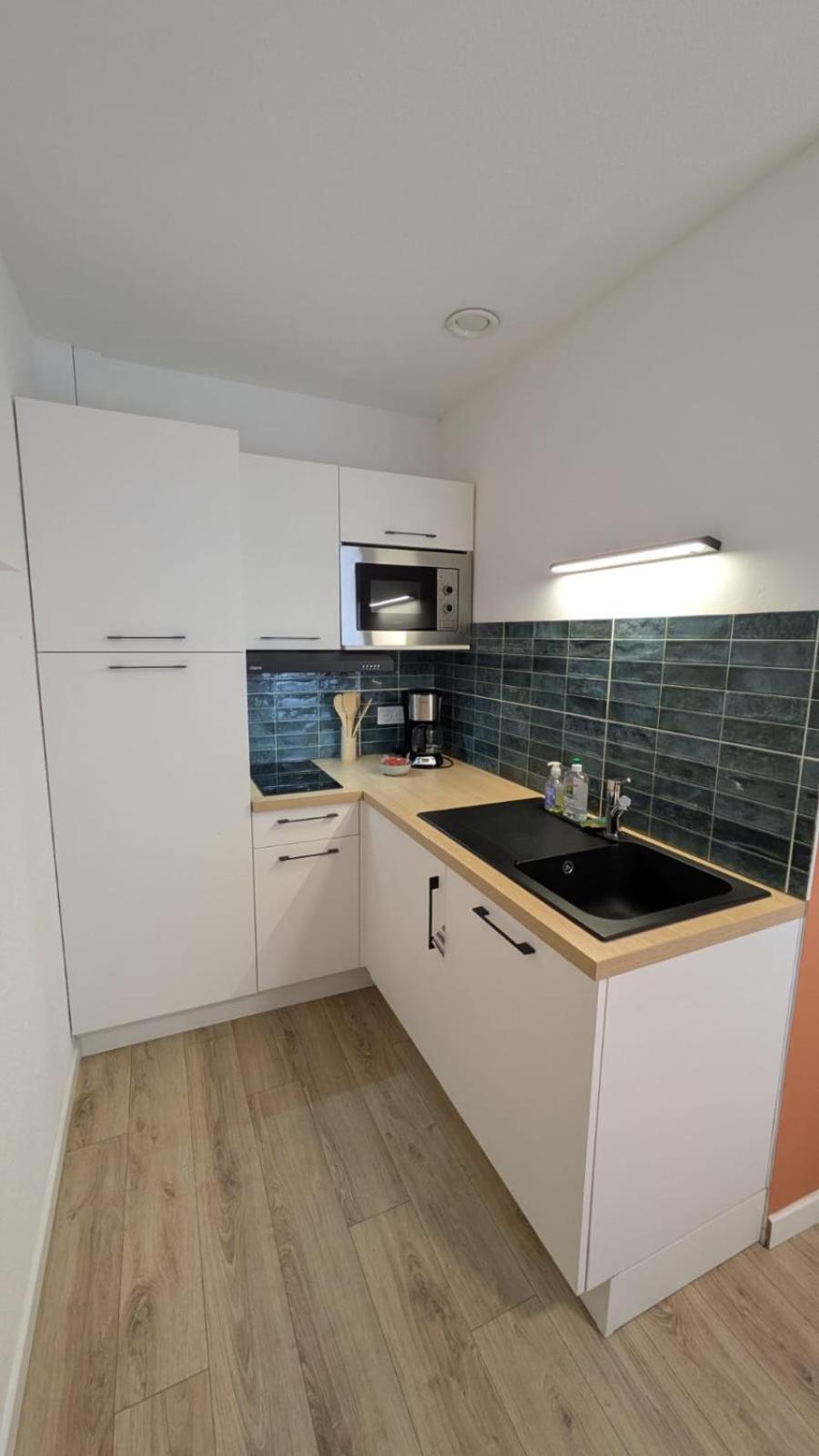 Studio Rez De Chaussee Avec Terrasse Centre Thermal Et Touristique - Casa Amneville Luaran gambar